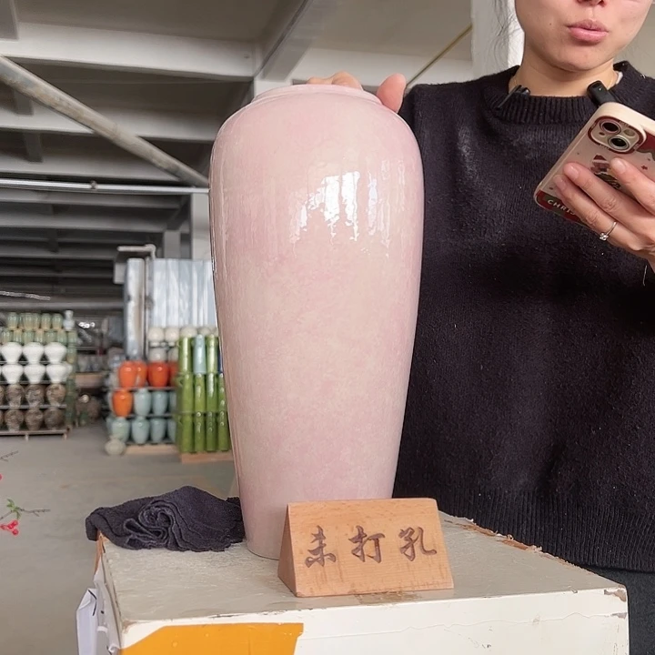 景德镇陶瓷花瓶工厂