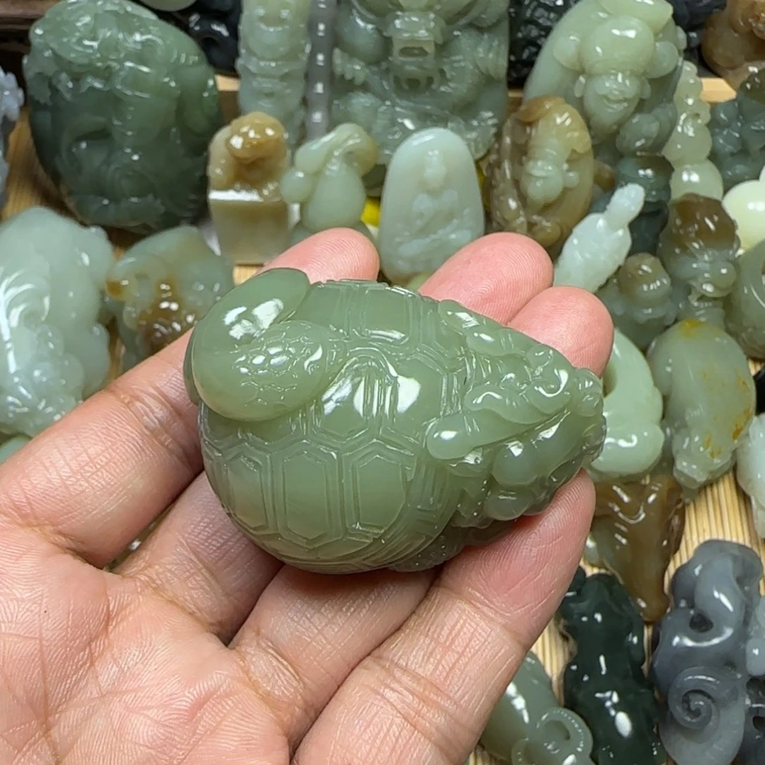 未镶嵌和田玉挂件