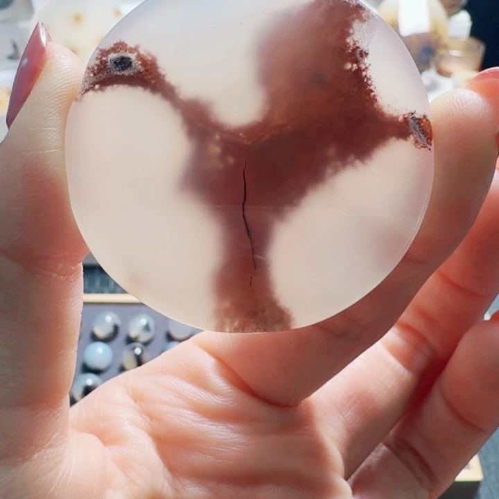 玛瑙/玉髓未镶嵌珠宝奇石