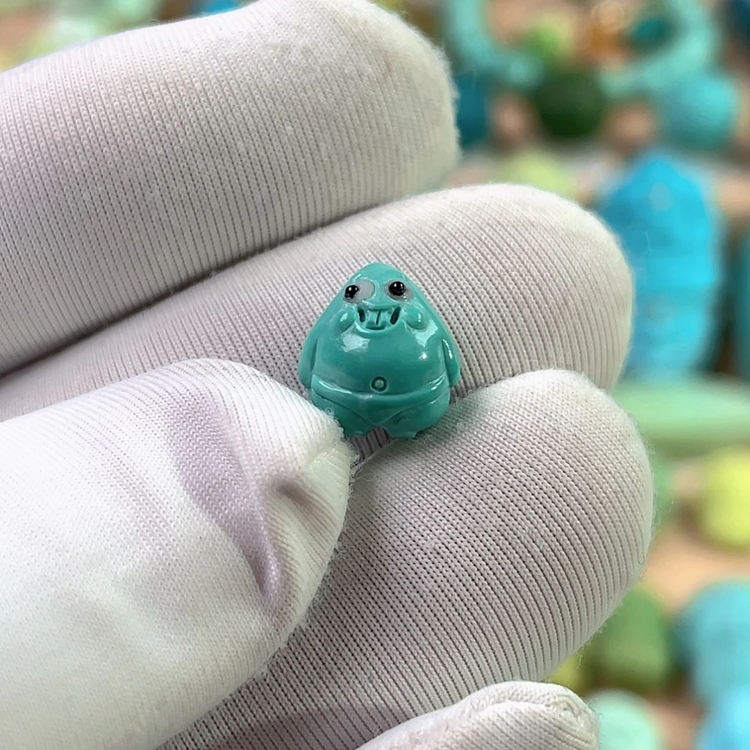 绿松石未镶嵌珠宝奇石