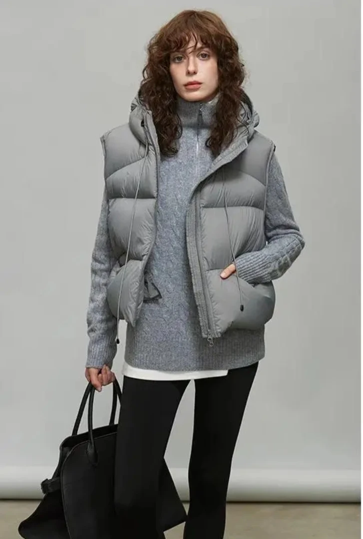 鹅绒2025羽绒服马甲新款轻柔蓬松小个子连帽短款宽松秋冬时尚外套