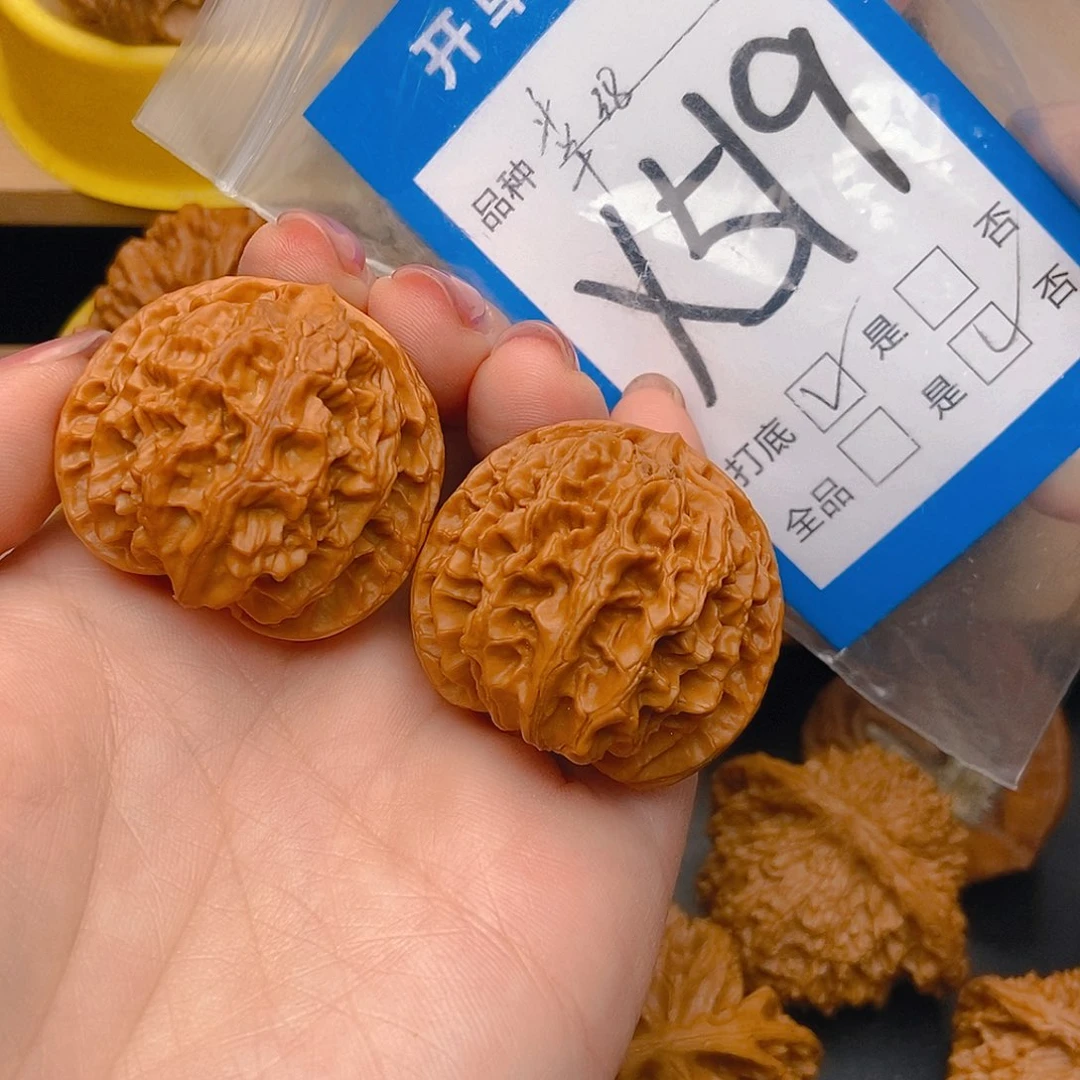 桃核吊坠核桃苹果园狮子头