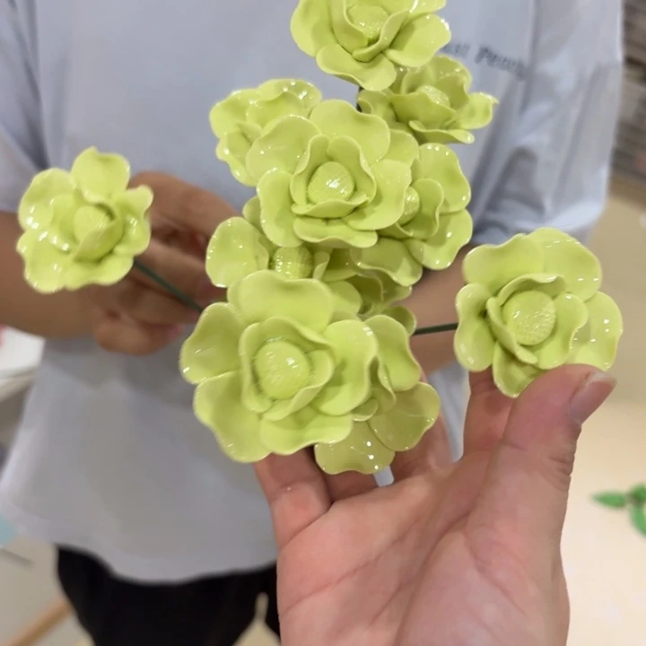 一朵满20元发货爱退款的拉黑你