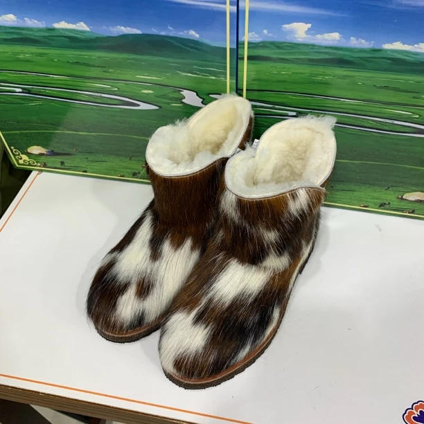 女士低筒秋冬马毛厚底加绒防滑保暖雪地靴时尚百搭休闲通勤款