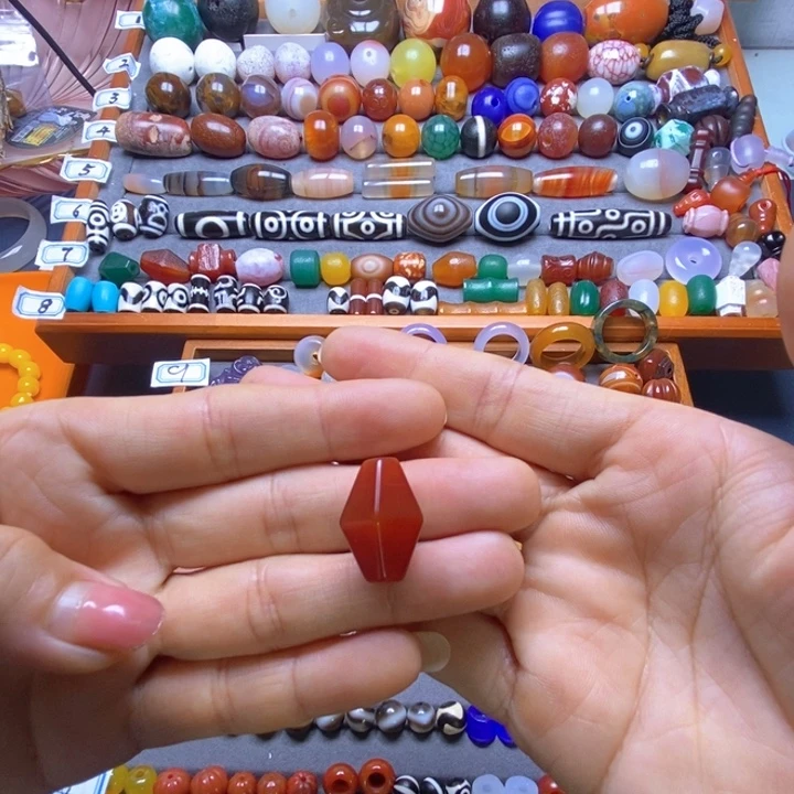 未镶嵌颈饰玛瑙/玉髓