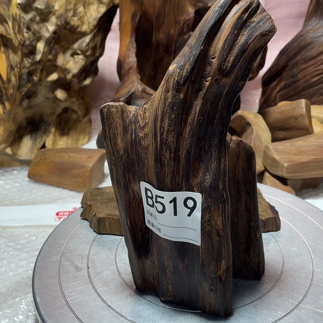 光***华玉木（非红木类）土沉香香木摆件