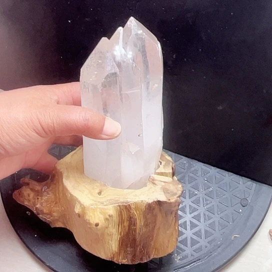 天然水晶原石未镶嵌水晶有****