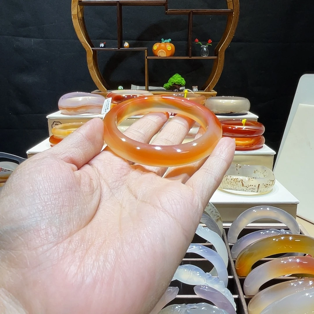 玛瑙/玉髓未镶嵌手镯