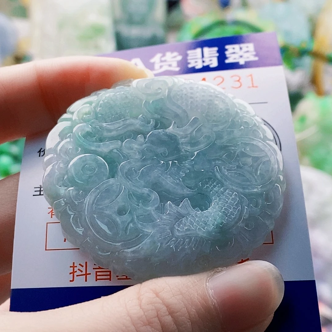 吊坠(不含链)未镶嵌翡翠