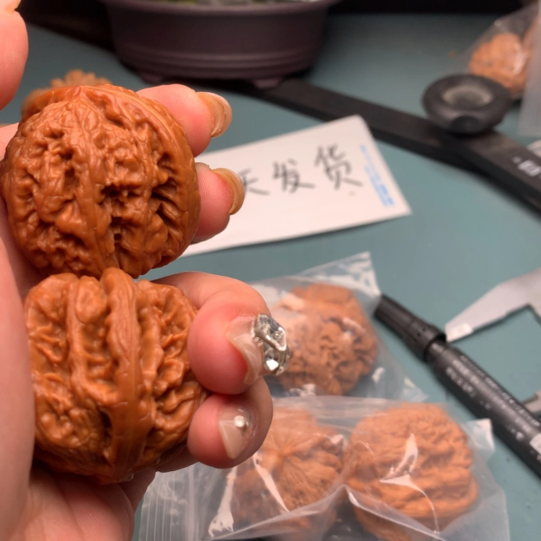 文玩核桃把件粗筋4647