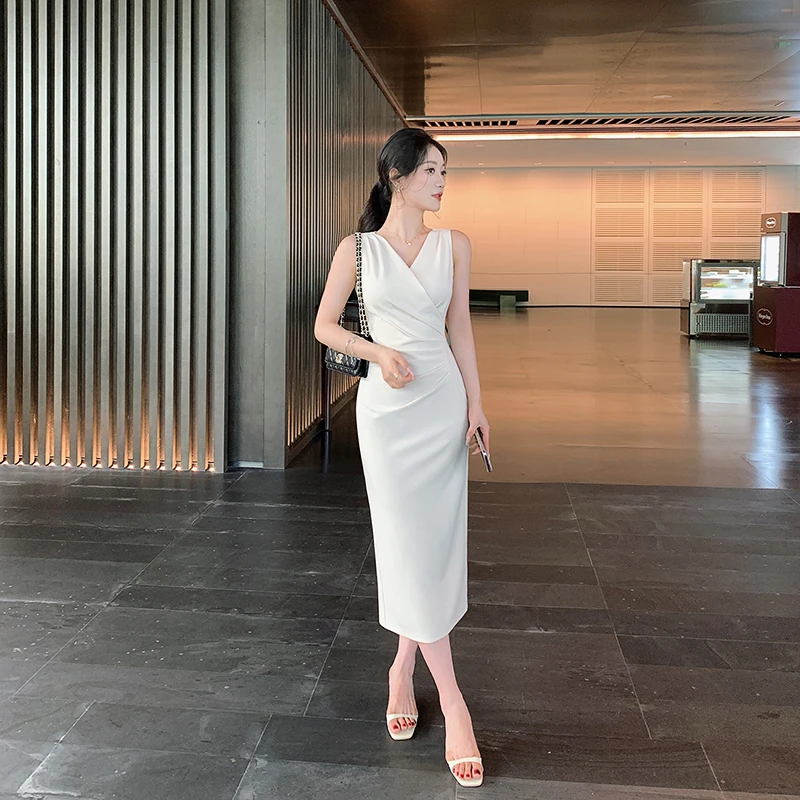 林关关【无名雅调】优雅气质褶皱收腰连衣裙夏季无袖背心包臀后妈裙