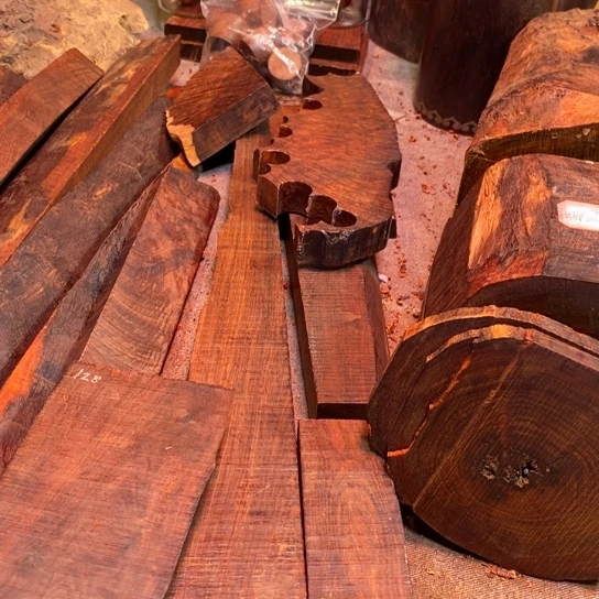 檀香紫檀（小叶紫檀）福***业