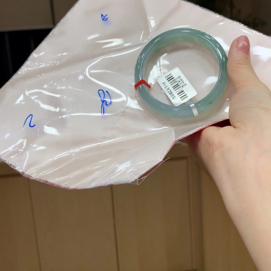 未镶嵌手镯翡翠不退不换