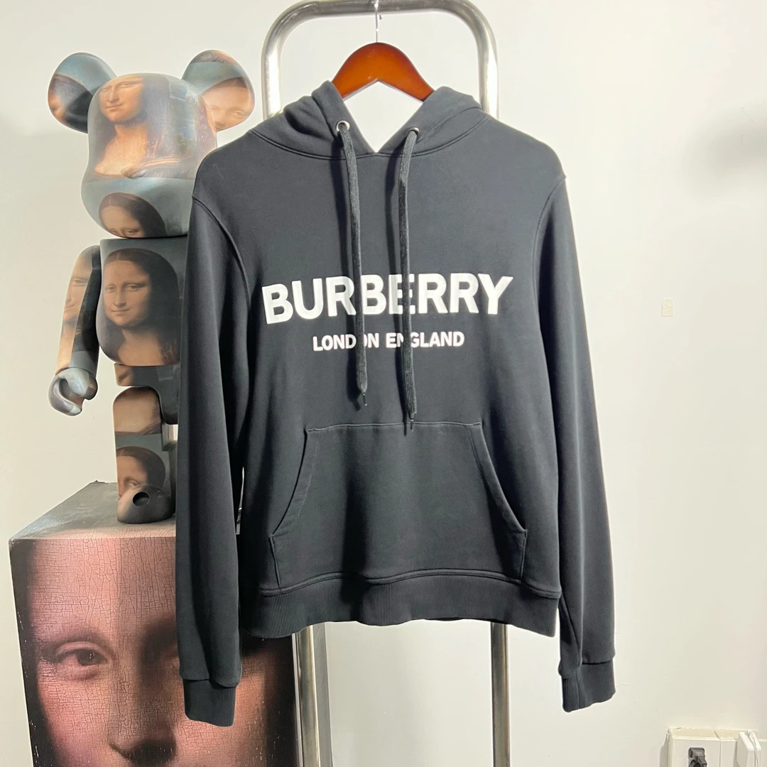 99新 BURBERRY/博柏利 伦敦限定帽衫 p2374尺码：S 衣长65 胸围53