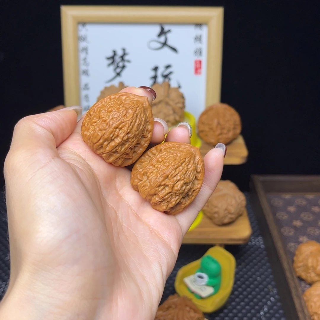 吊坠文玩核桃一抹红34打底微微修