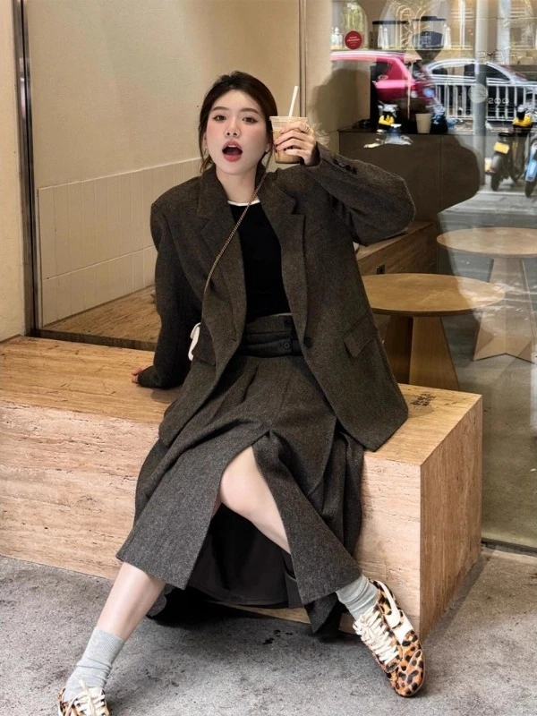 复古格雷系毛呢西装套装裙女秋冬高级感粗花毛呢外套半身裙两件套