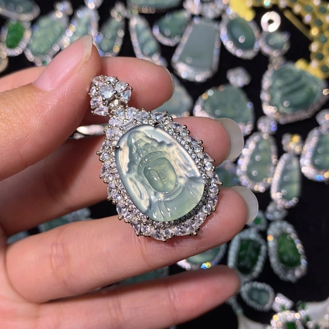 十***子翡翠未镶嵌颈饰天然