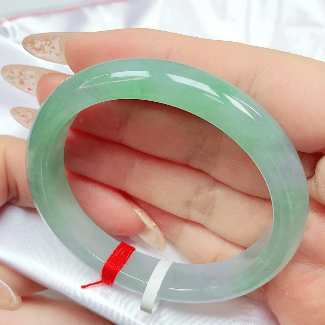 翡翠未镶嵌手镯贵妃671