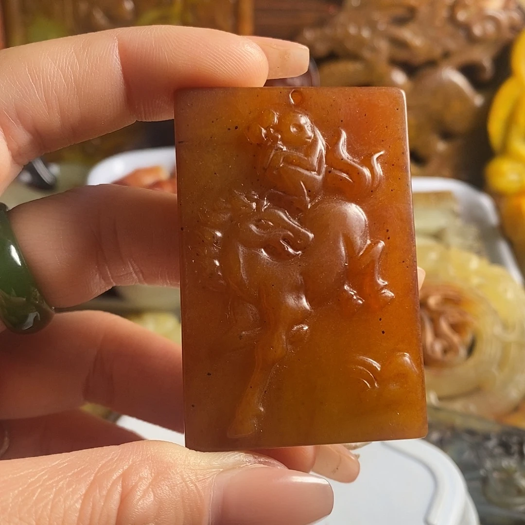 岫岩老玉（透闪石质玉）未镶嵌珠宝奇石