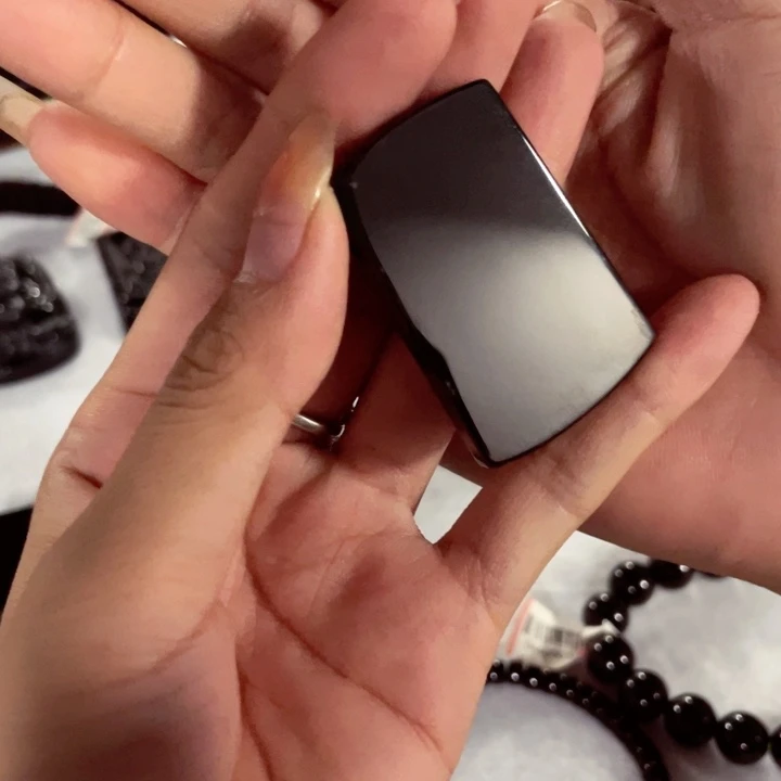 翡翠未镶嵌颈饰1111