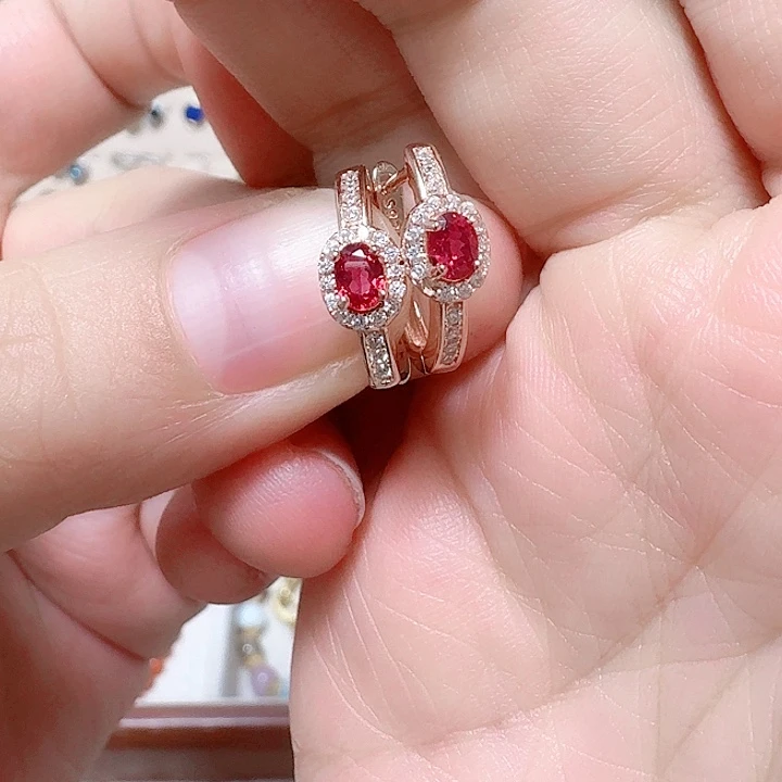 蓝宝石耳饰银S925镶嵌耳钉