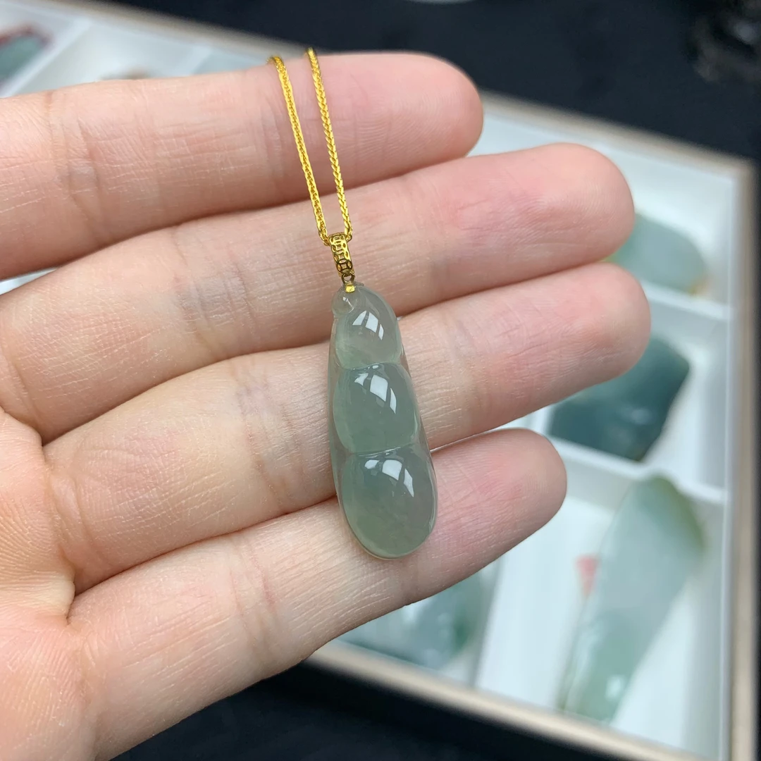 BAQIZHUBAO/八七珠宝・多样性  天然A货翡翠金镶冰福豆吊坠
