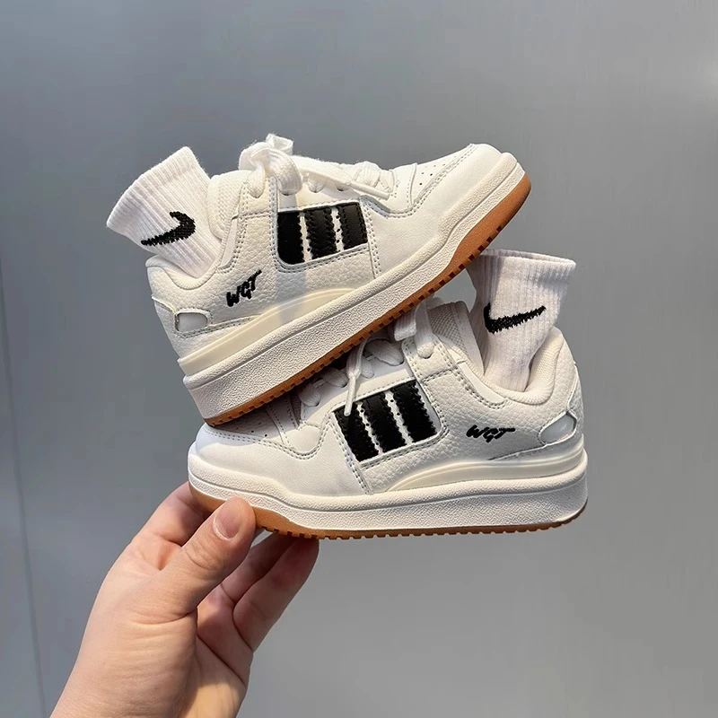 儿童真皮板鞋2025年春季新款女童时尚小白鞋中大童鞋子男童运动鞋