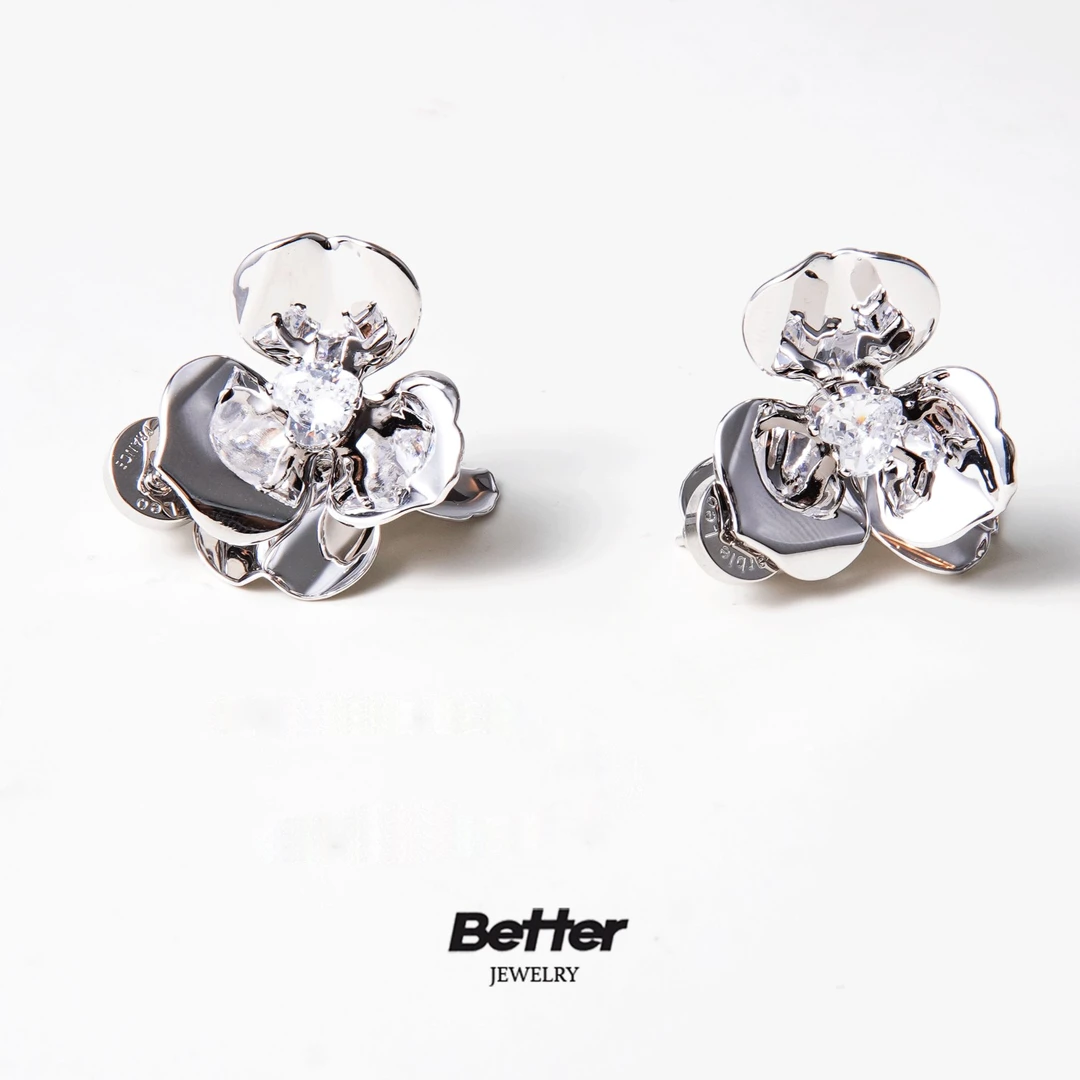 铜合金耳饰 A616 MARBLE LEO肌理银色三叶花耳钉