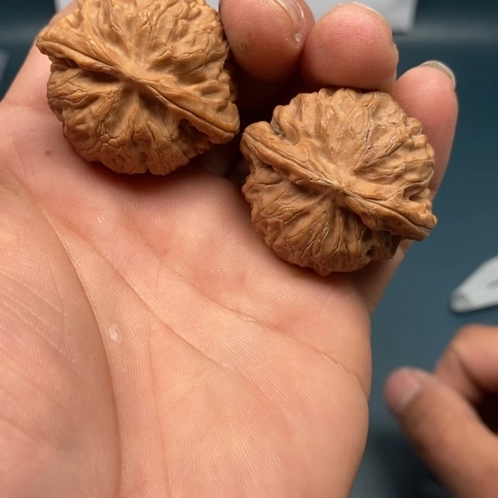 随***肥木质文玩核桃宫灯，，