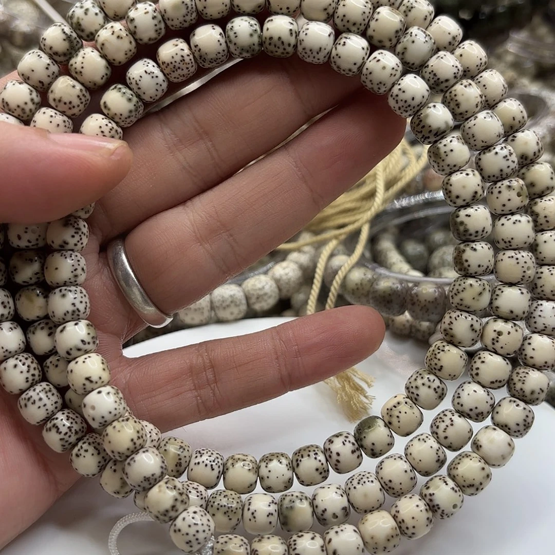 星月菩提吊坠87骨瓷白侧留白正月