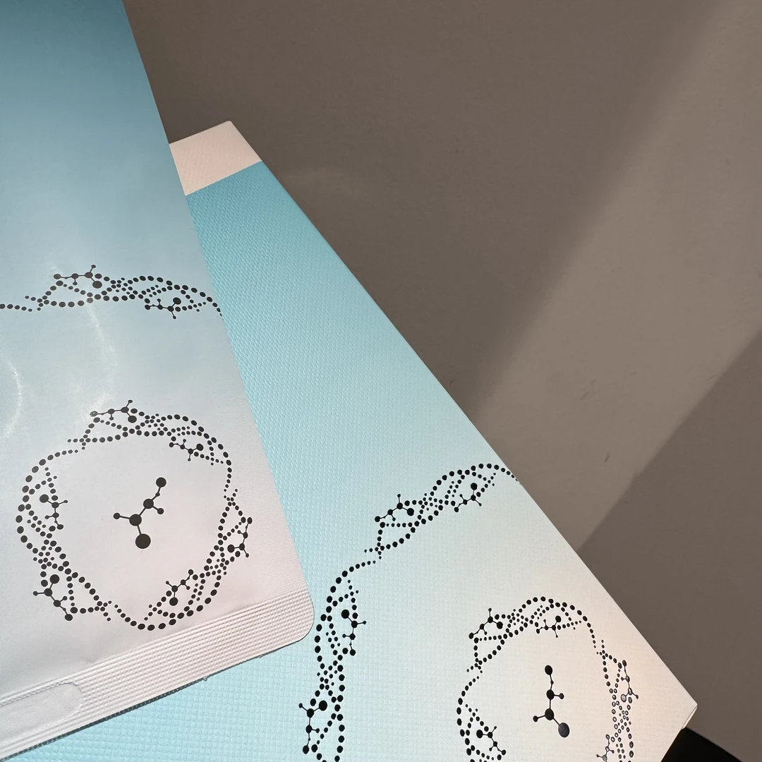 蓝铜胜肽水嫩面膜