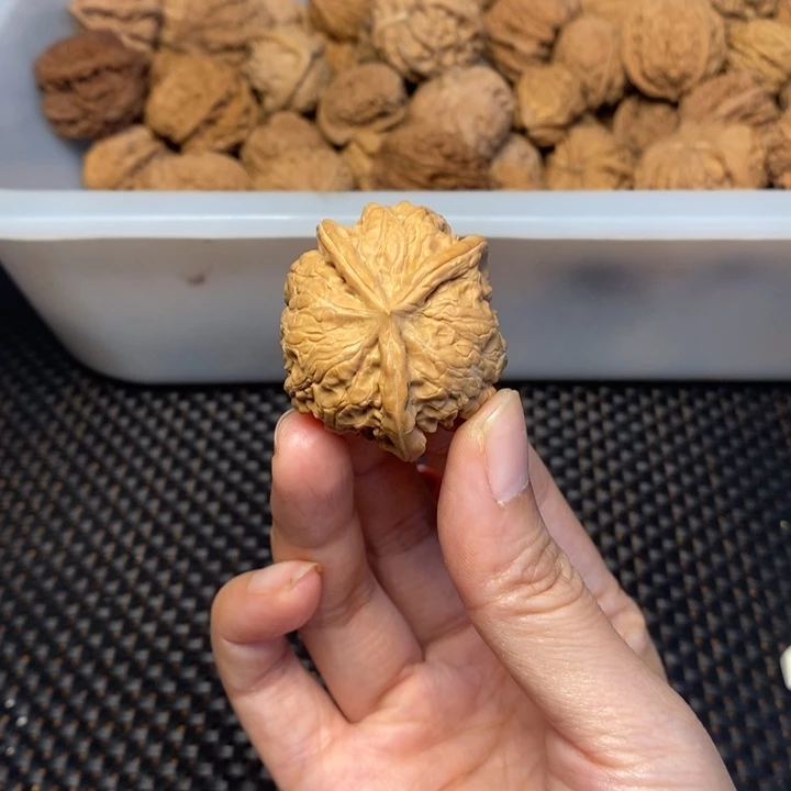 飞***觉吊坠文玩核桃文玩核桃异形单只