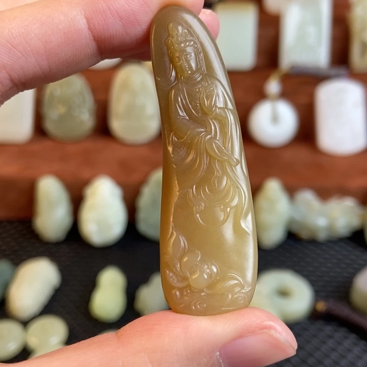 和田玉未镶嵌颈饰