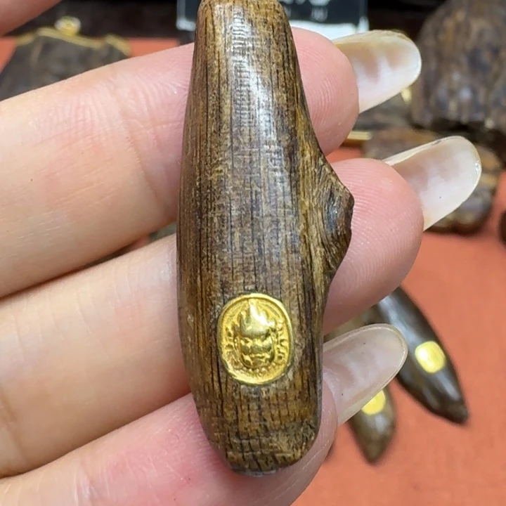 大叶紫檀（黑酸枝木类）
