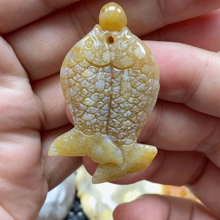 石英质玉颈饰未镶嵌