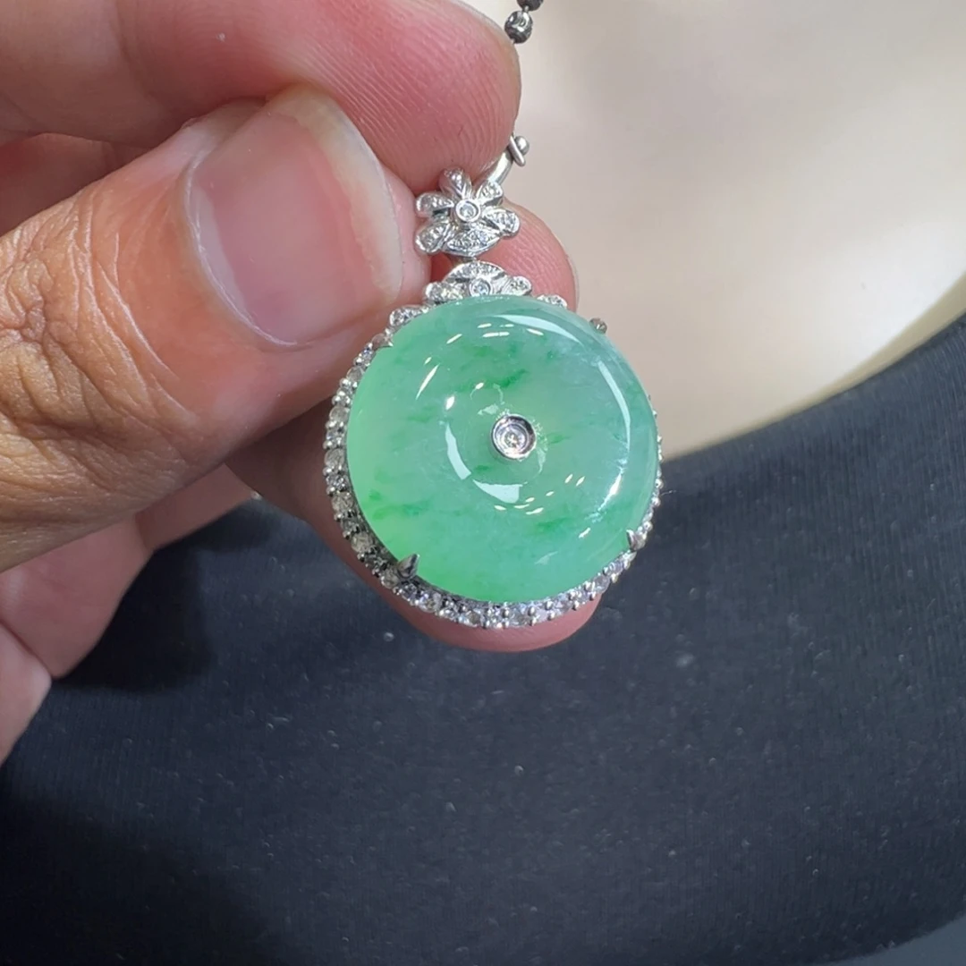 翡翠18K金镶嵌吊坠(不含链)