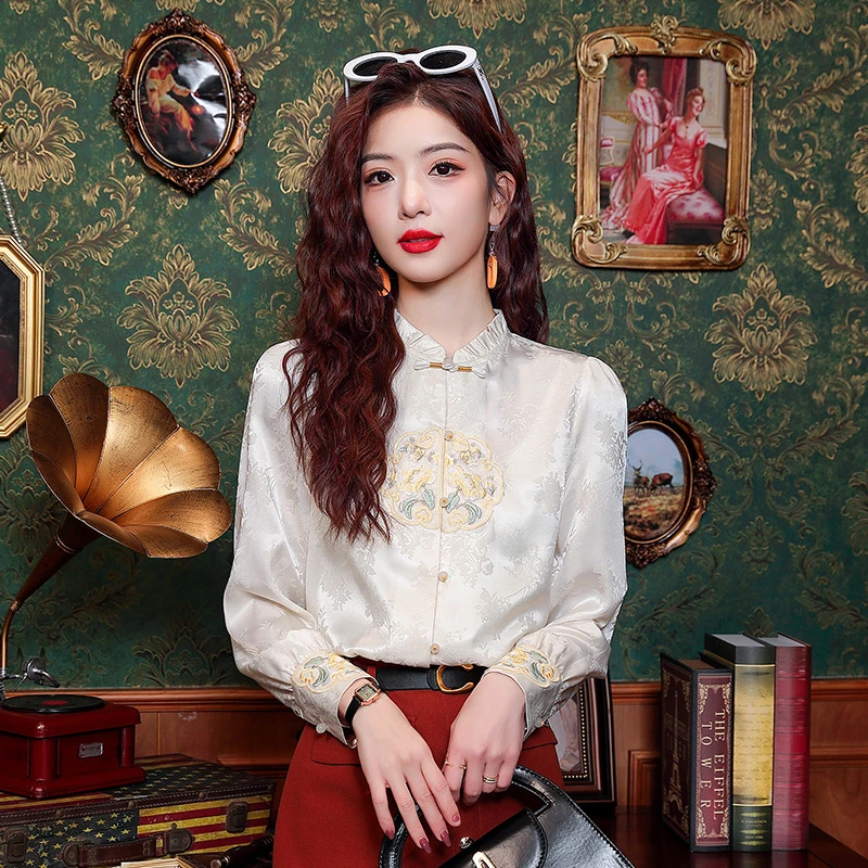 新中式国风刺绣衬衫女2025新款春季设计感气质盘扣长袖马面裙上衣