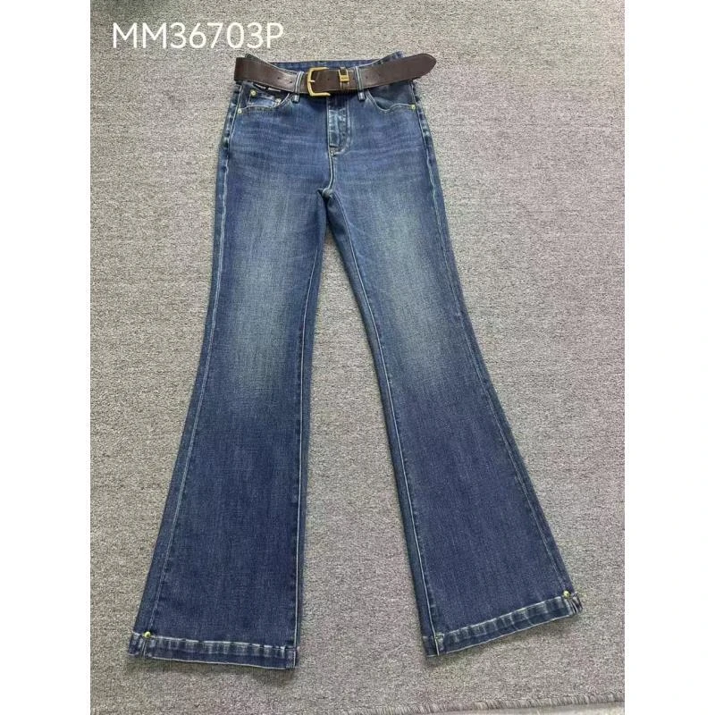 36703蓝色净版裤脚小五金装饰牛仔微喇裤