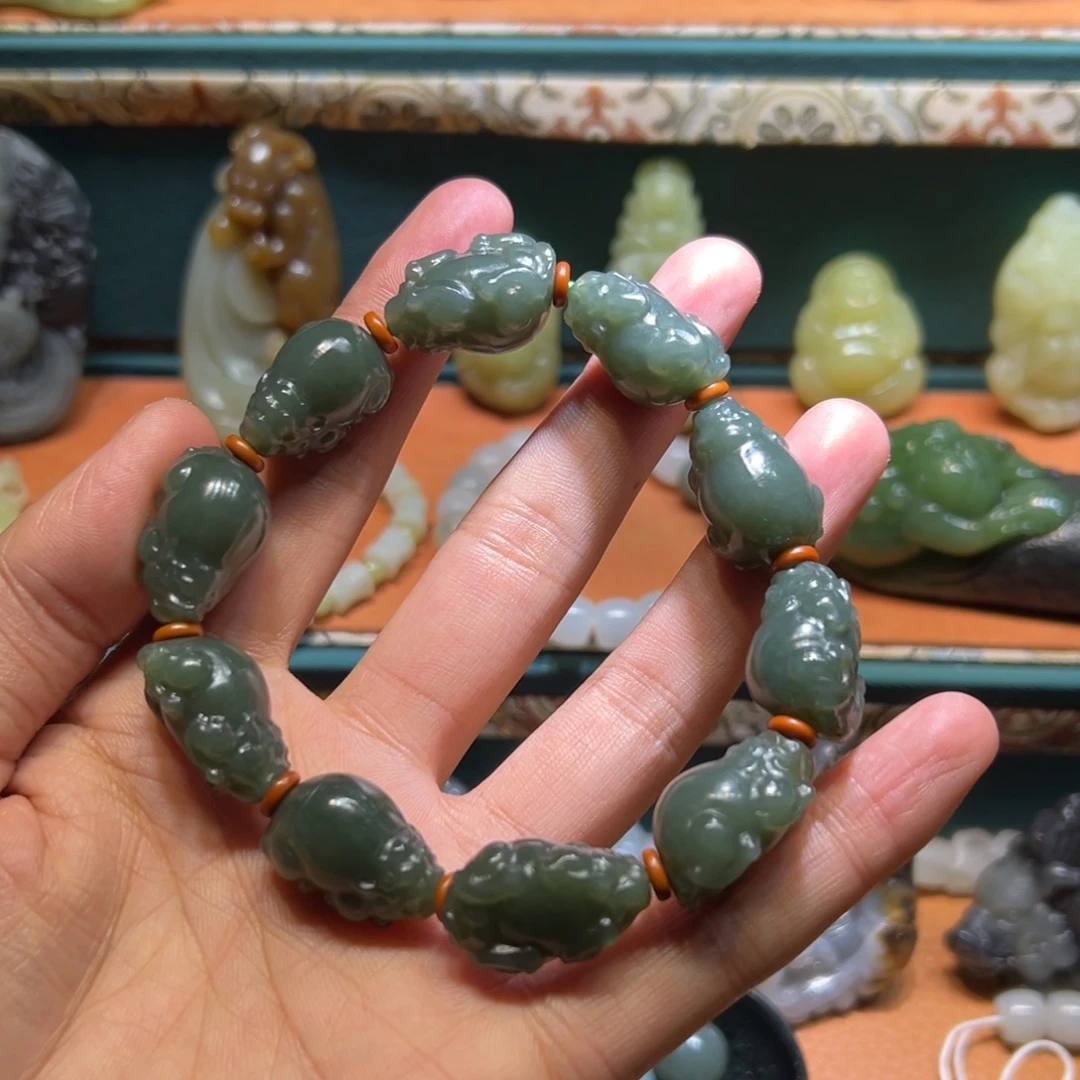 未镶嵌和田玉挂件