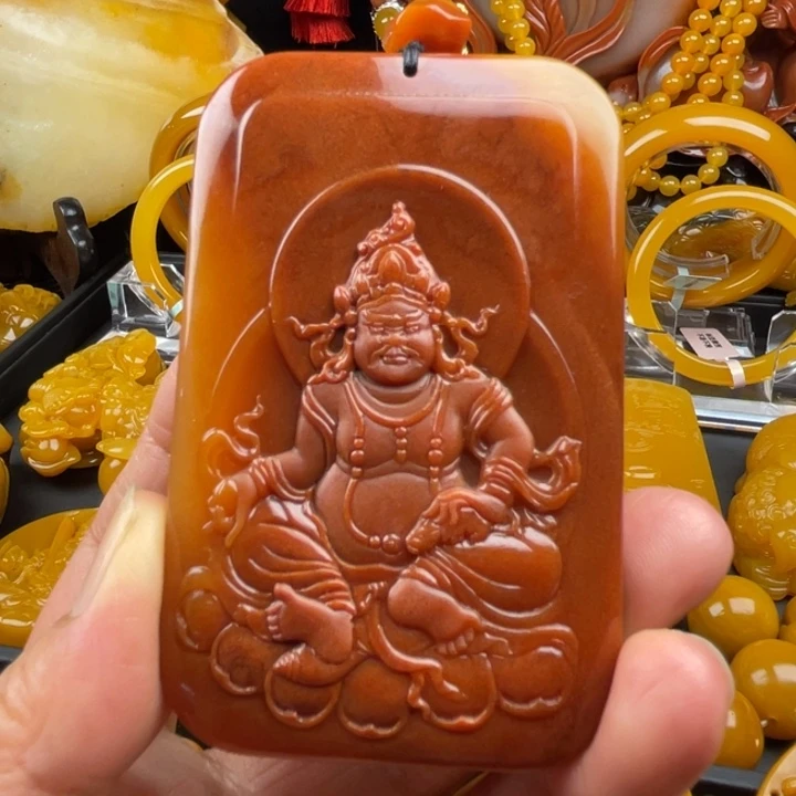 未镶嵌石英质玉（黄龙玉）颈饰