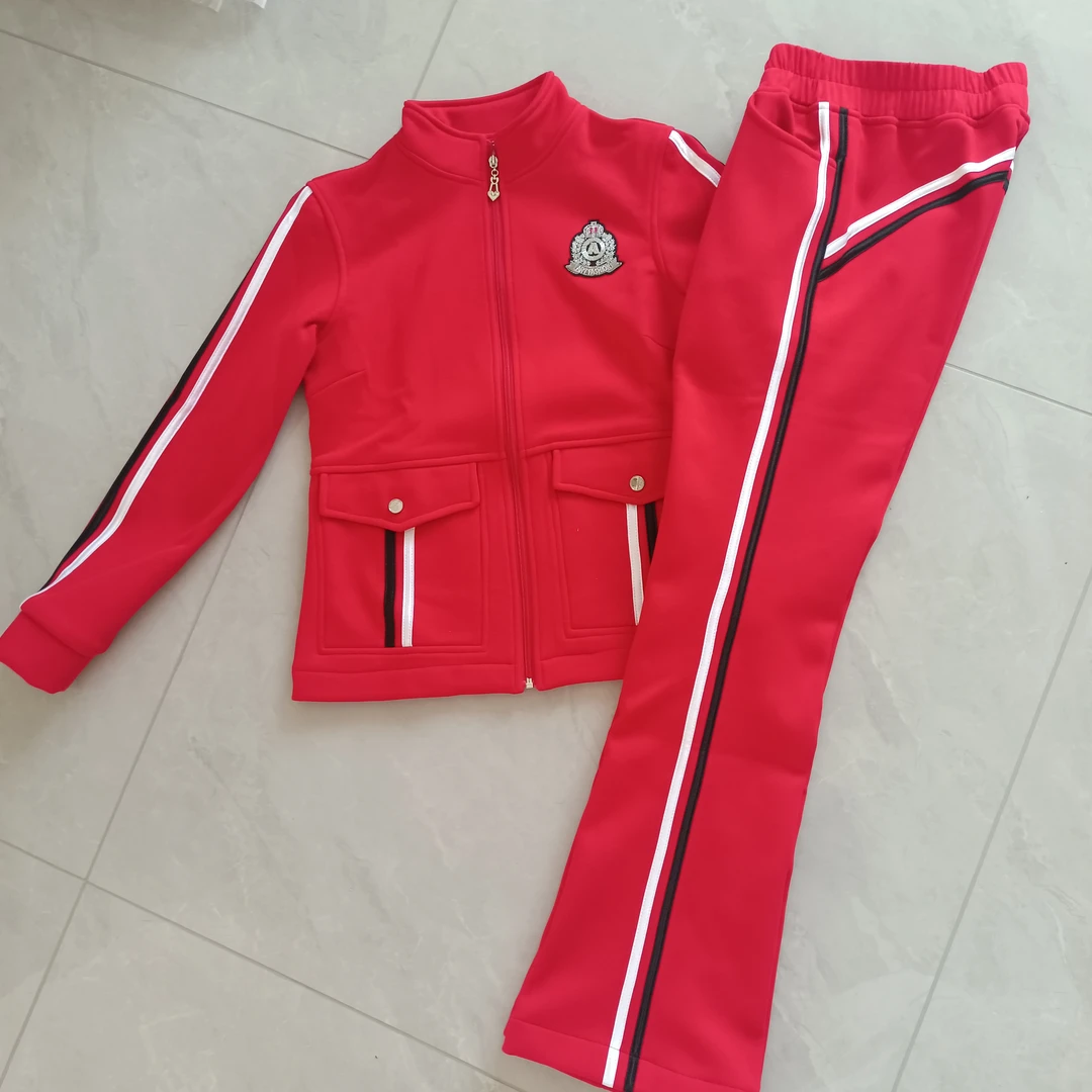 佳木斯健身操新款时尚运动秋款加厚大红色拉绒开衫秋冬微喇套装