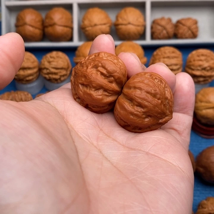 把件文玩核桃龙爪