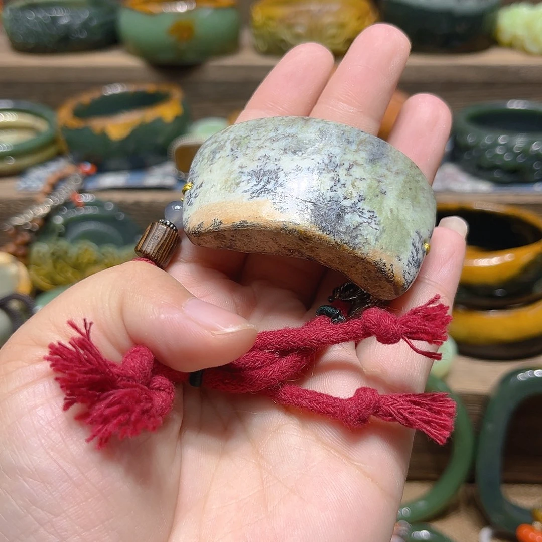 手链未镶嵌岫岩河磨玉（透闪石质玉）