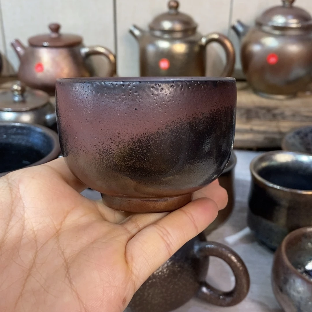 鼠***哥云南建水紫陶柴烧杯