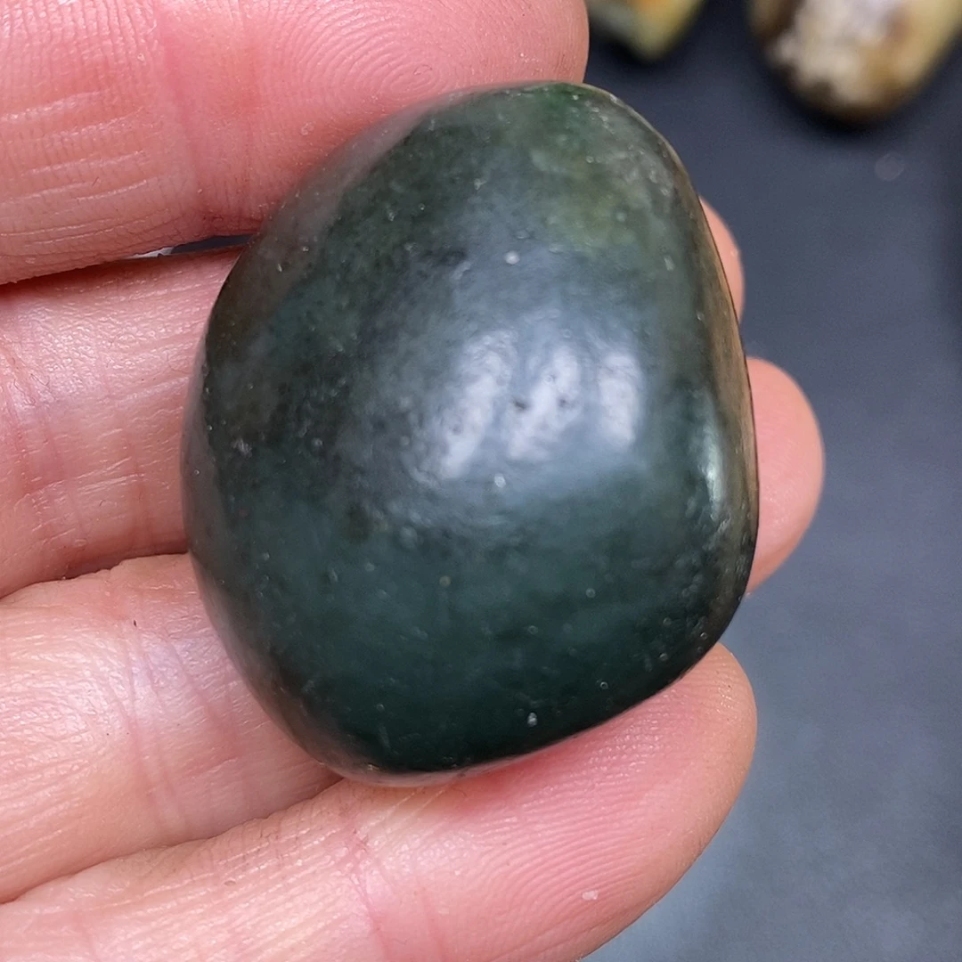 和田玉未镶嵌珠宝奇石