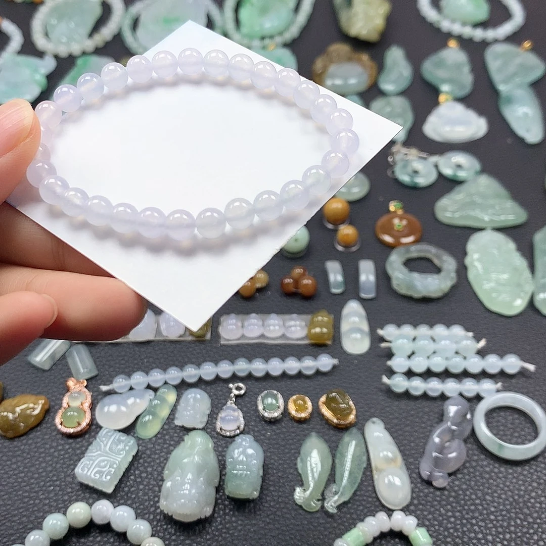 翡翠未镶嵌颈饰手串