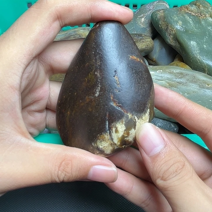 和田玉（子料）未镶嵌珠宝奇石147.9