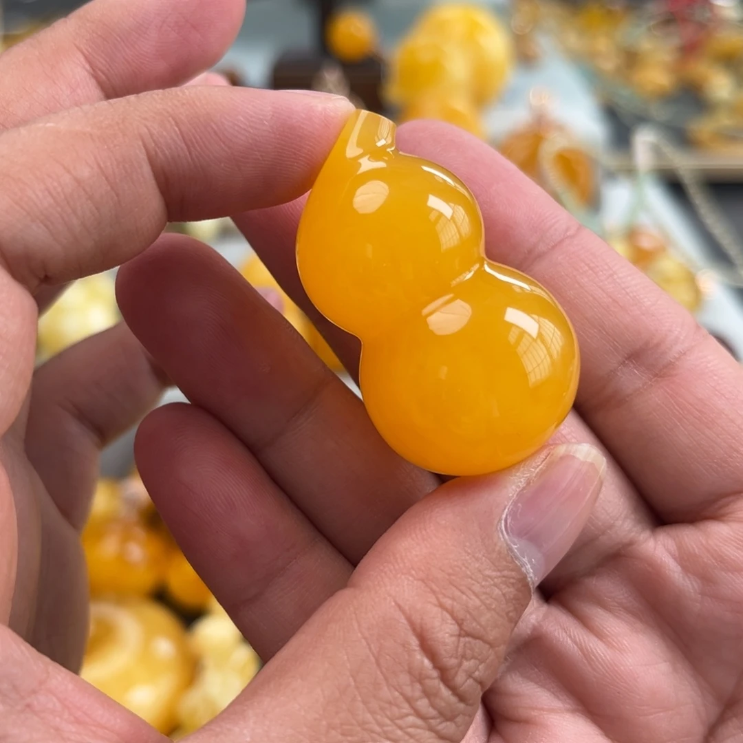 未镶嵌蜜蜡珠宝奇石