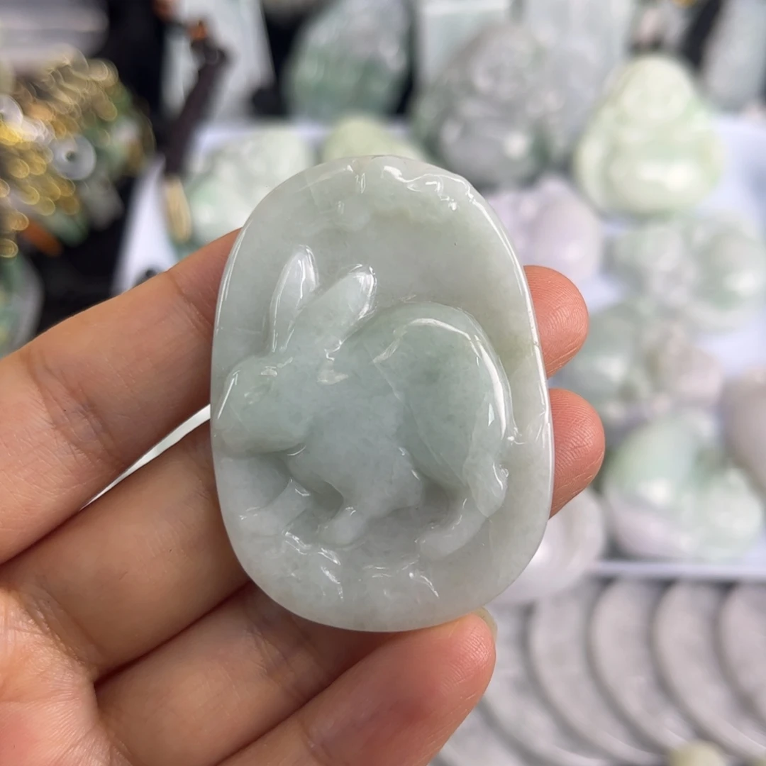 翡翠未镶嵌吊坠(不含链)瑕疵