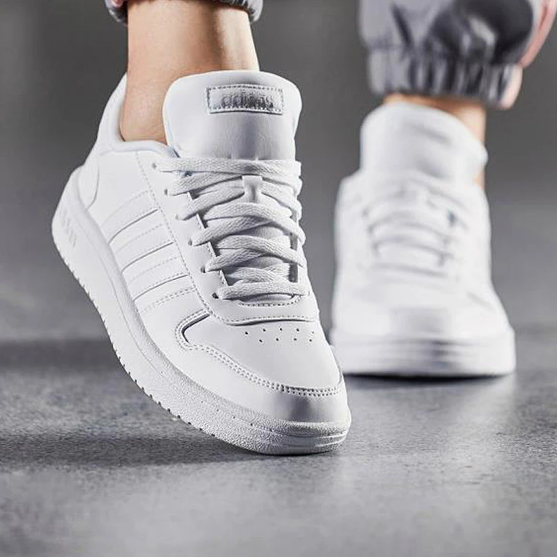 【B类微瑕】阿迪达斯女鞋正品低帮运动休闲鞋潮流小白鞋板鞋B42096